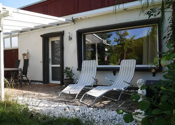 Gemütliche 95qm Mit Eigenem Garten Ferienhaus *